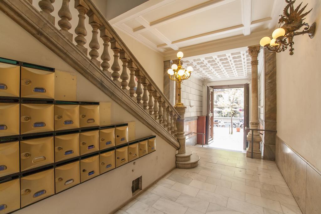 Rambla Suites Barcelona Exterior photo