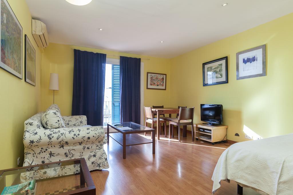Rambla Suites Barcelona Room photo