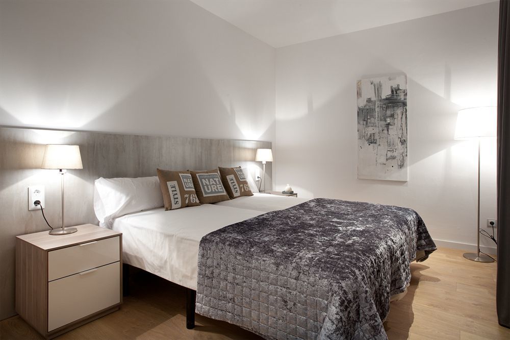Rambla Suites Barcelona Exterior photo