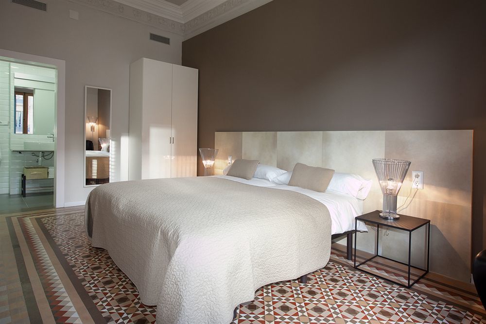 Rambla Suites Barcelona Exterior photo