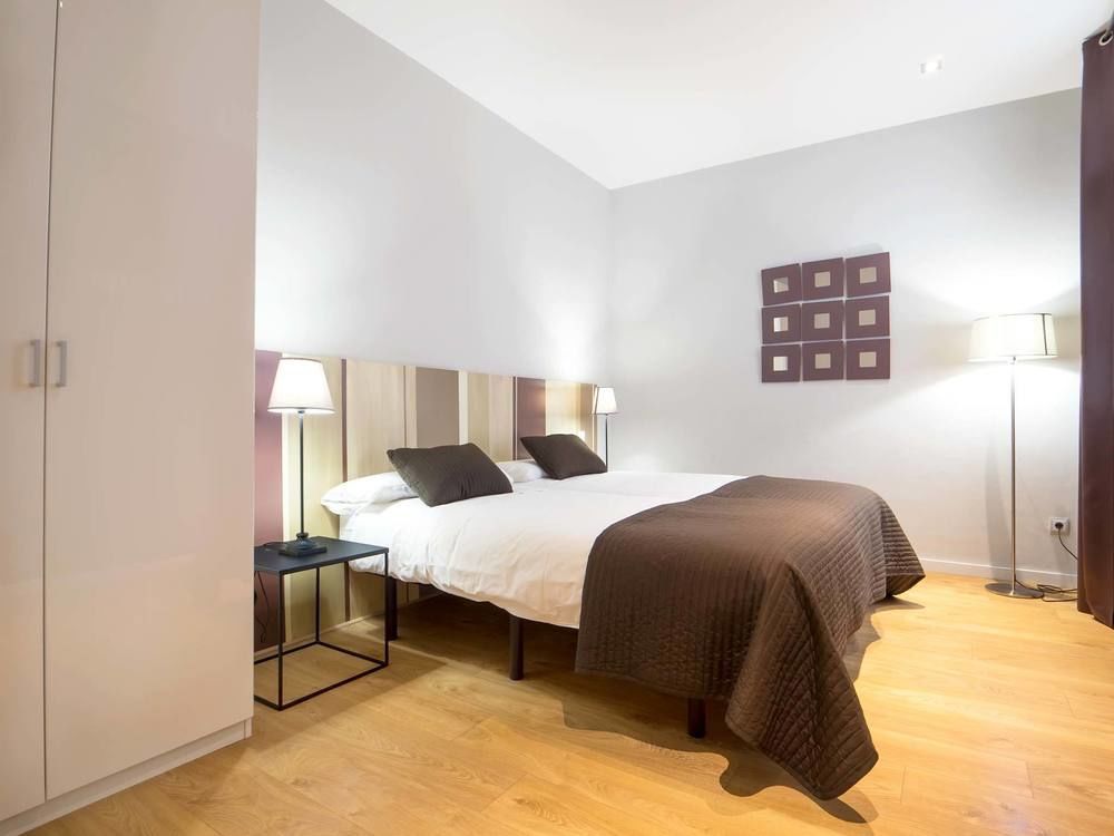 Rambla Suites Barcelona Exterior photo