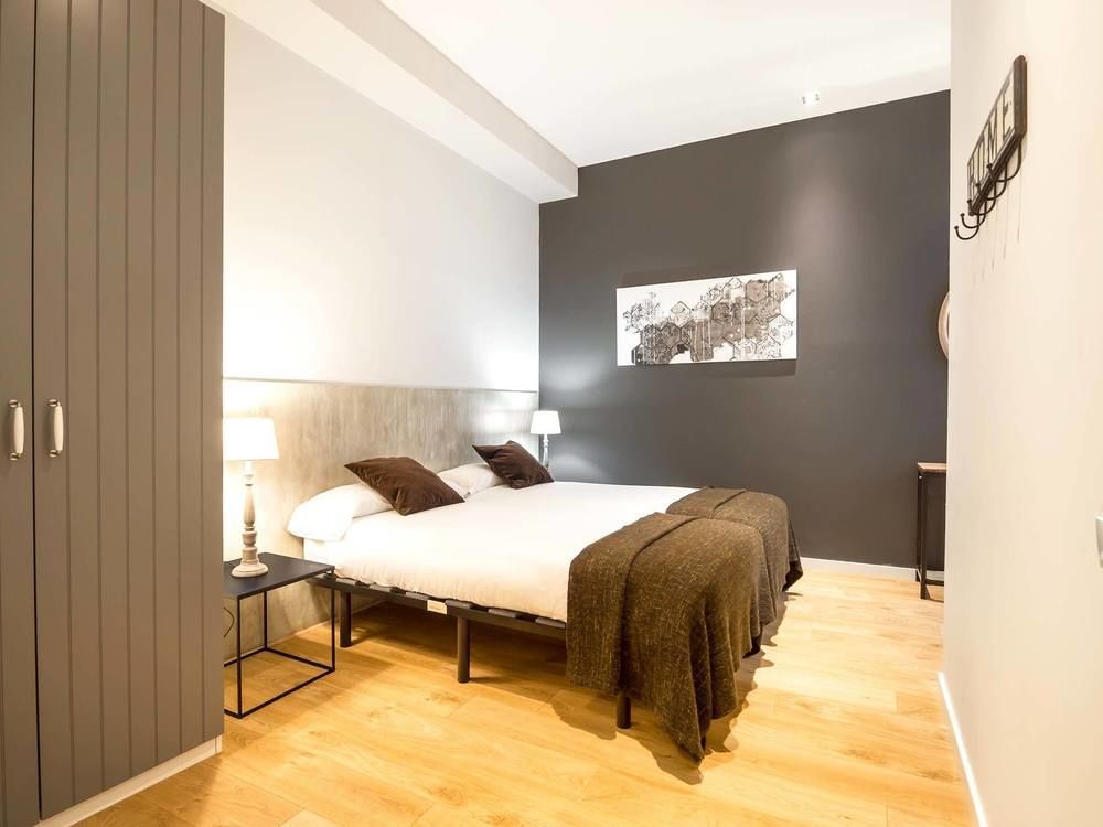 Rambla Suites Barcelona Exterior photo